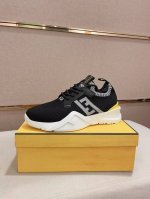 工厂价: Fendi 芬迪 男士最新款休闲鞋！专柜同步上市！原版一比一复刻。全进口官网一比一飞织面料搭配滴胶工艺。内里采用头层顶级羊皮，原版原厂特供橡胶大底。引