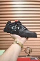 出厂价 Off-White 原版一比一复刻狠货高端品质最新款官网还没上市，顶级版本。 面料：进口牛皮 里布：进口透气网布 大底：新材料进口tpu组合底 码数:男
