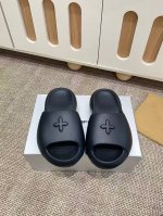银色 黑色290 smfk 小众潮牌爆款没计感浮雕一字厚底拖鞋 爆真的是很耐看越看越喜欢 矮个子宝宝的福音直接拉长身材比例 鞋身柔软舒适 鞋底耐磨防滑-而且每个