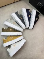 prada 普拉达 -高端品质 原单休闲运动鞋 -鞋面 品牌帆布布匹 鞋身车缝品牌金属扣件 鞋舌 品牌Logo布标 -内里 水染牛皮 -大底 超轻Tpu发泡 成
