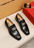 商品商标：Ferragamo 菲拉格慕 休闲皮鞋 正码码数: 38-44 45.46订制 商品材料：精选 进口头层开边珠牛皮压花鞋面+原版五金扣，进口水染牛皮内