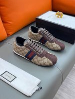 商品名称：Gucci 古驰 正规码数: 38-44 休闲鞋 商品材料：精选 进口帆布鞋面，柔软羊皮内里；原厂大底。