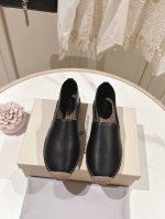 出厂价：单鞋 拖鞋 非常跑量 brunello cucinelli渔夫鞋BC经典渔夫鞋，励精图治，终于可以完美呈现给各位。制作工艺相当麻烦，一个就是手工缝制，需