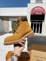 顶级版本：情侣款LV x Timberland 添柏岚 联名款 老花 压花 大黄靴 及踝靴 短靴 LV x Timberland 及踝靴取材 Monogram