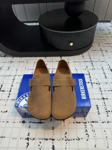 Birkenstock 博肯 真软木潮流时尚 休闲鞋 人体工程学设计符合脚形的脚床，软木材质穿着超级轻便舒适，楦形线条优美，做工精致，长时间穿着不累脚。略显慵懒