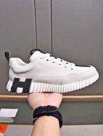 H爱马仕运动鞋 男士休闲运动鞋 鞋面小牛皮拼接打造 舒适透气羊里 质感十足 轻盈鞋底装饰撞色图案 打造百搭时尚风格 Size 38-44 45定做