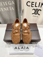 高版本出厂 独家新品 Alaia 阿莱亚25Ss 走秀款糖果色平底芭蕾舞鞋 最近超火的一款平底鞋 章小蕙同款 甜酷芭蕾风 人气超高的一款芭蕾舞鞋，浪漫又迷人 舒