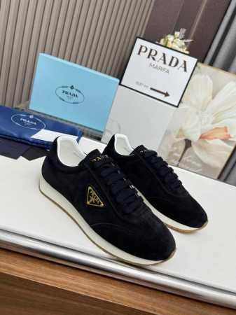 Prada* 情侣款:码数：35 44 4 5、46定做 情侣款 Prad*普拉达2024春夏新品高端运动鞋，这款运动鞋时尚百搭，简洁现代，融合运动风格和精 - 点击图像关闭