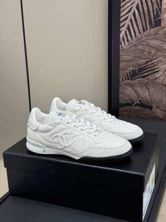 p直销 chanel 24B 帮球鞋 新品 24秋冬帮球鞋 帮球鞋第三代 小羊皮材质 经典菱格元素 好穿到爆 时髦度满分高货 Size 35-41 - 点击图像关闭