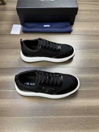 Prada 普拉达 -高端品质 原单 -鞋面：开边珠小牛皮、品牌高丝光帆布、鞋身品牌金属扣件 -内里：水染牛皮 -大底：超轻tpr 橡胶; 双色成型大底 -超高 - 点击图像关闭