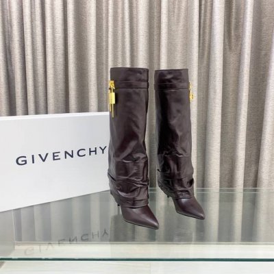 顶级版本 定做款 Givenchy纪梵希新款时尚长靴亮泽皮革靴 原版1:1开发，腿部饰有皮革束带，搭配金属扣，侧面饰有金色不对称4G Logo金属挂锁，杏仁形鞋