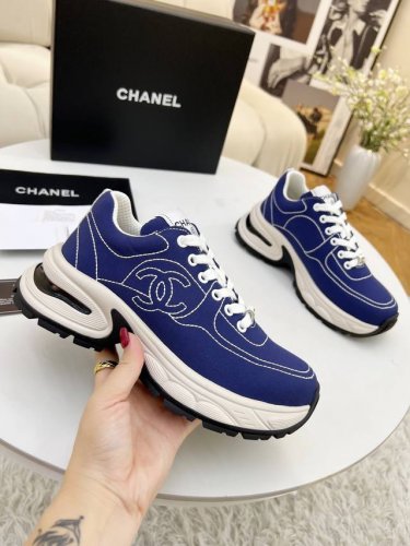 布面 Chanel 25C早春度假款新鞋型休闲鞋 一双舒适的鞋子能给自己减少脚下的劳累，新款Very 百搭 不管是日常穿搭，姐妹聚会 职场通勤，户外运动及各种场