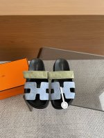 男10 ΗERMES 爱马仕春夏经典情侣款 Chypre 二舅拖鞋 上脚简直不要太舒服 为夏天做准备的一双拖鞋高端品质 对准专柜品质 原版水台原版开模TPU、防