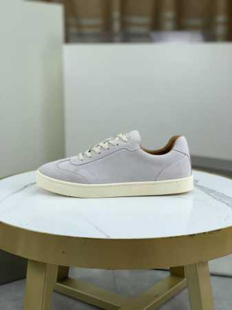 工厂价 Bc新品 Brunello Cucinelli Bc春夏新款男士休闲鞋zg同步发售｜这款本季精美色彩的马裤呢胶底鞋以柔软鞋面材料和绒质感麂皮鞋后跟演绎休 - 点击图像关闭