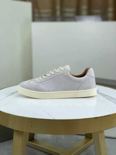 工厂价 Bc新品 Brunello Cucinelli Bc春夏新款男士休闲鞋zg同步发售｜这款本季精美色彩的马裤呢胶底鞋以柔软鞋面材料和绒质感麂皮鞋后跟演绎休
