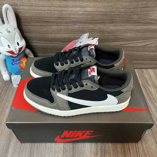 顶级版本Travisscott X Jordanair Jordan1Low Ogts Sp倒钩1.0初代联名款减震防滑耐磨低帮复古篮球鞋深棕。 码数：36-4