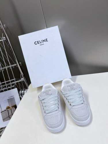 男装10 Celine思琳最新春夏走秀款情侣面包鞋 这一季运动休闲鞋无论从楦型的轮廓隔板的拼接都让人耳目一新 前后品牌Log相呼应 大底边位明显Celine字母
