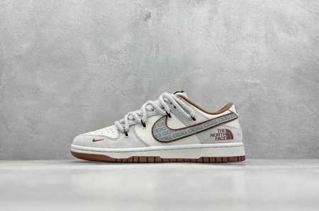 400 現貨 终端放店 Xc版 Nk Sb Dunk Low 北面联名 Cdg灰棕抽绳 周年高端定制 低帮休闲板鞋 #定制鞋盒 大厂纯原品质出货 超高清洁度 皮 - 点击图像关闭