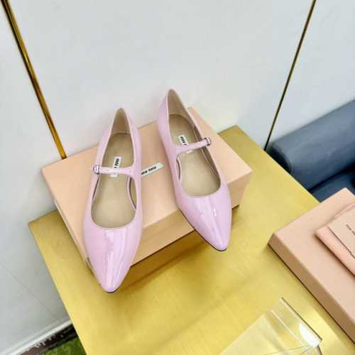 Miumiu 缪缪尖头方扣玛丽珍单鞋 这双不能错过年度最火单品 必入款 原版定制开边珠牛皮 原版定染漆皮 羊皮内里 原版真皮大底 码数 35-40 40定做不退