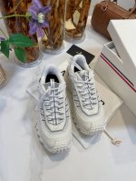 明星款 Monocle 蒙口 High-Out 全明星矩阵 原材质一比一复刻，代购级别天花板的存在！ 王一博、周雨彤、陈都灵、窦骁、赵佳丽等，男女明星都在穿的机