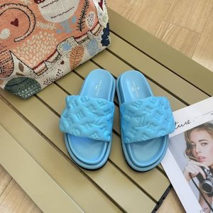 出厂 Louis Vuitton 路易威登专柜 顶级首发 八色发售 Lv印花魔术贴拖鞋 官网同步 时尚穿搭 明星同款 原标 原盒 正确版本 定制印花鞋面 内里真