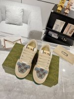 水钻版 Gucci Screener系列男女运动鞋情侣款脏脏鞋 小脏鞋Screener系列名称的灵感来源于体育运动中的防守动作 运动鞋的设计从20世纪70年代的