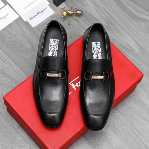 商品商标：Ferragamo 菲拉格慕 正装鞋 正码码数: 38-45 商品材料：精选 头层牛皮鞋面 牛皮内里原版大底