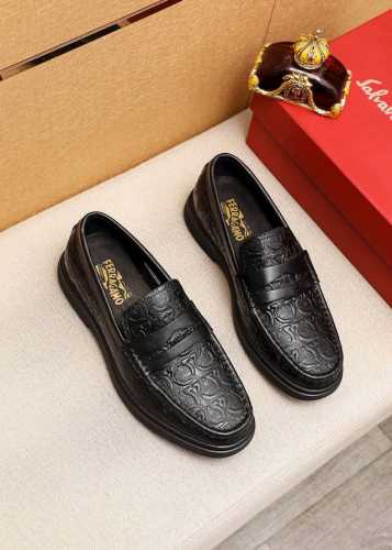 商品商标 Ferragamo 菲拉格慕 休闲皮鞋 正码码数: 39-44 38.45订制 商品材料 精选 进口头层小牛皮压花鞋面 进口水染牛皮内里 强烈立体视觉