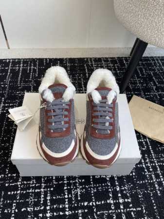 代购级 Brunello Cucinelli 24ss最新 Bc 系带 羊毛休闲鞋 鞋面进口麂皮 进口牛皮 内里进口羊毛 0.5mm圆形冲孔设计 透气不闷脚 独 - 点击图像关闭