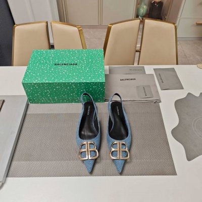 Balenciaga2025 经典款 重现 第一代双B扣饰平底尖头后穿凉鞋 2025官方限量版 磁铁盒 节日雪花礼品包装配套 全新单色包装盒 省去p图烦恼 顶级