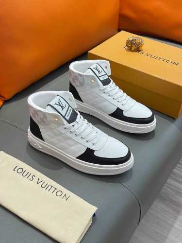 商品名称 Louis Vuitton 路易 威登 正规码数 38-44 高帮鞋 商品材料 精选 牛皮鞋面，柔软羊皮内里；原厂大底。