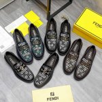 商品商标：Fendi 芬迪 套脚皮鞋 正码码数: 38-44 商品材料：精选 荔纹牛皮拼接透气织布鞋面 牛皮内里 原版大底