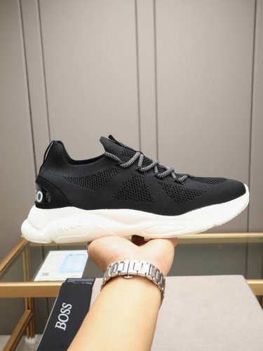 Boss 官网1:1劲爆款 专柜设计 面部采用高弹力飞织 发泡超轻耐磨大底 上脚方便 轻盈舒适有弹力 新潮时尚 多色选 码数 38-44 45定做