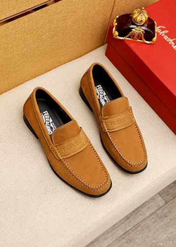 商品商标 Ferragamo 菲拉格慕 休闲皮鞋 正码码数: 38-44 45订的制 商品材料 精选 进口头层磨砂牛皮鞋面+原版五金扣 进口水染牛皮内里 强烈立