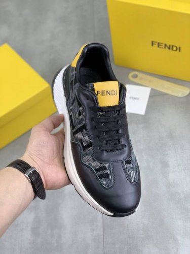 工厂p价p 实价 小怪兽 新款 Fendi 芬迪 新款 简约的走线效果 呈现出大气优雅且炫酷的驾车鞋 采用进口小牛皮+头层猪皮内里材质精良做工细致 脚感舒适 搭