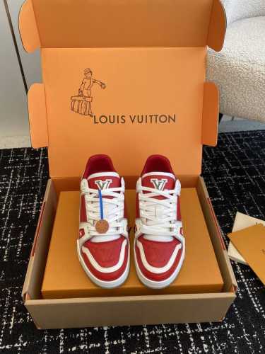 代购级 官网同步盒包装 Louis Vuitton 24ss 驴家的爆款！trainer板鞋，每个人都必须入的款，绝不后悔！ 超级百搭高级！什么衣服都好搭。最主