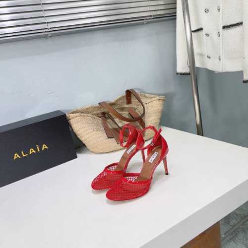 高品质出厂 ！小众潮牌Alaia 24 春夏走秀款高跟中空网面高跟凉鞋！ 兜兜转转还得是Alaia 极致的舒适和百搭 章小蕙同款 甜酷芭蕾风 人气超高的一款夏季
