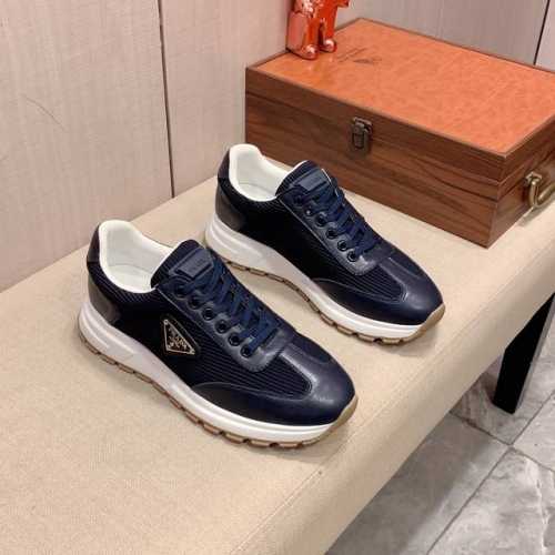 新款: 厂价: 普拉达prada* 最新爆款休闲鞋，顶端品牌奢侈～代购，顶级～质量。鞋面選用进口透气牛皮搭配材质透气羊皮垫脚 精细做工。原版个性时尚柔软橡膠耐磨