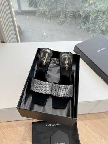 G988顶级品质Saint Laurent 圣罗兰坡跟鱼嘴凉鞋Lee金属钻链条尖头高跟鞋Ysl姐姐的美丽尤物高跟鞋 又是人间圣罗兰 Rose同款的高跟鞋化很好修