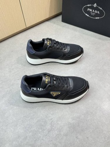 prada 普拉达 -高端品质 原单休闲运动鞋 -鞋面 纳帕小牛皮 品牌高丝光帆布 鞋身车缝品牌金属扣件 鞋舌丝印高周波品牌Logo -内里 水染牛皮 -大底