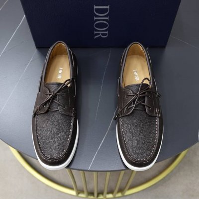 出厂价Pp： 品牌：迪奥Dior 标准码：男码38 44 45可以定做 等级：官网同款 材料：原版牛皮拼接 牛皮内里 原版Tpu耐磨柔软大底 款式类别：休闲运动