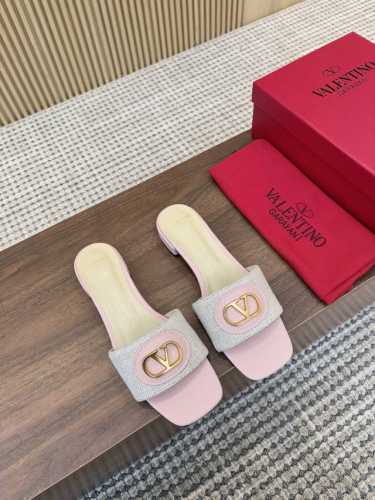 华家25季新款.码数 35-42 价格:橡胶底 .真皮底
