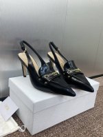 工厂p价p 迪奥 2025春夏高定系列新款 My Dior 高跟尖头女鞋 Cd字母Logo五金扣细跟后空凉鞋 材质 进口开边珠牛皮 小牛皮 环保透气科技面料+水