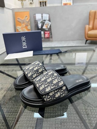 38-45 迪奥 高端精品 奢品拖鞋，1:1高端品质，休闲阳光宽松舒适型，最高版本高品质精品，经夏季必入哦！