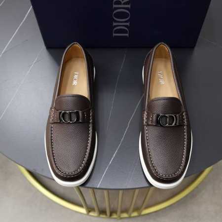出厂价Pp： 品牌：迪奥Dior 标准码：男码38 44 45可以定做 等级：官网同款 材料：原版牛皮拼接 牛皮内里 原版Tpu耐磨柔软大底 款式类别：休闲运动 - 点击图像关闭
