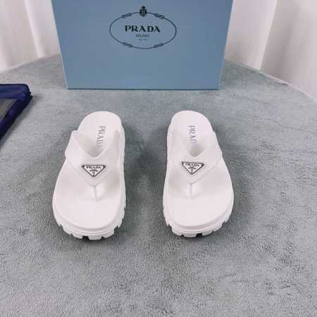 P家最新夹板拖鞋 原版1:1开发 size：35-45 - 点击图像关闭