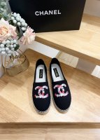 chanel香奈儿 25Ss 新款早春双C拼色 刺绣花朵帆布 渔夫鞋 原版开发，正品工艺，手工折边后缝合，纯手工缝马克线，鞋正中间的双C Logo点缀恰到好处，