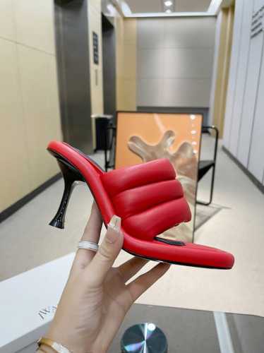 JW Anderson ] [ ]2024新款皮质玛丽珍高跟鞋已上线 ISN博主都在入手的Bumper 全新系列鞋履前卫蔓延、撞色圆形边饰为经典注入摩登基因 、