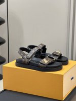 顶级品质L家驴牌Bom Dia Comfort系列，魔术贴平底拖鞋，原版開發 天花板级别 配送专柜精美包装！原版进口牛皮面 经典老花面原版进口柔软羊皮内里原版开