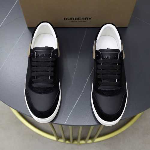 牛里 Burberry巴宝莉 经典低帮滑板套脚鞋｜进口牛皮搭配经典格纹布料｜舒适透气内里｜原版大底｜做工精细穿着舒适 Size：38-44 45定做